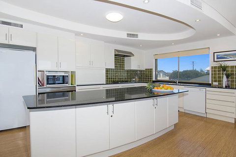 Lennox On The Beach Unit 2A - Lennox Head - Tourism Noosa 3