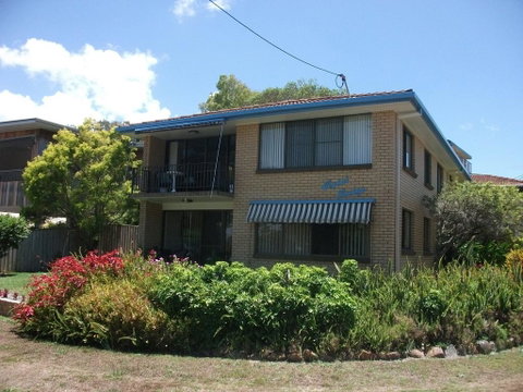 Light, Airy 1st Floor Unit - Marbrin Close, Bellara - Tourism Noosa 0