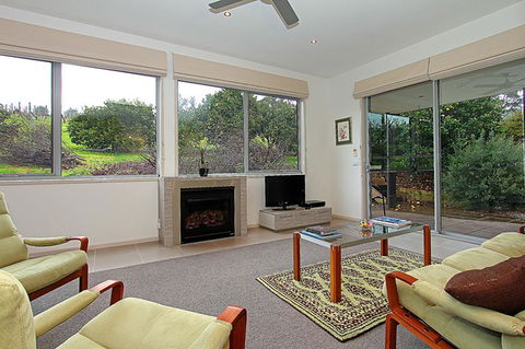 Limetree Hideaway - Tourism Noosa 0