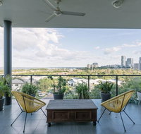 Luxury  Location - Sea Views with Modern Class  - Tourism Noosa