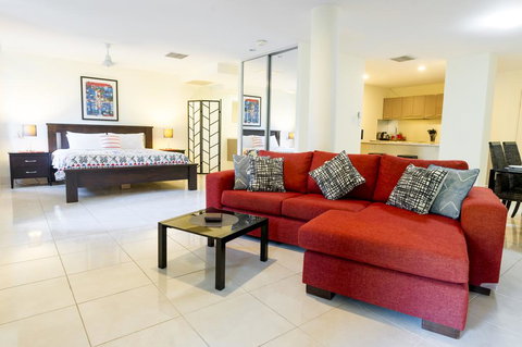 Luxury 1 Bed Apartment, New King Bed & Bath - Tourism Noosa 0