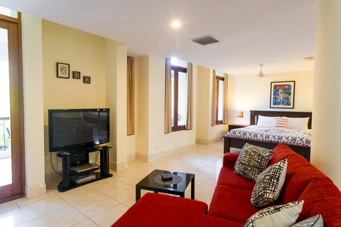 Luxury 1 Bed Apartment, New King Bed & Bath - Tourism Noosa 3
