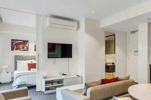 Luxury 2 Bdrm In Watson At Walkerville With Balcony, FREE Carpark, Near Adelaide CBD - Tourism Noosa 0