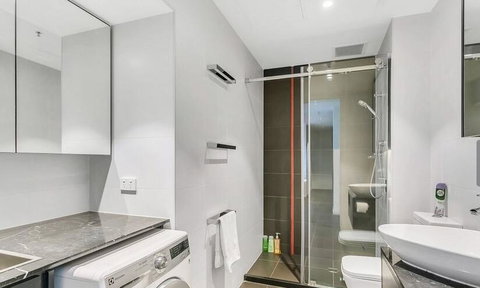 Luxury 2 Bdrm In Watson At Walkerville With Balcony, FREE Carpark, Near Adelaide CBD - Tourism Noosa 1