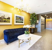 Luxury Apartment Opposite Train Station in Cannon Hill and 17 minutes from the City - Tourism Noosa