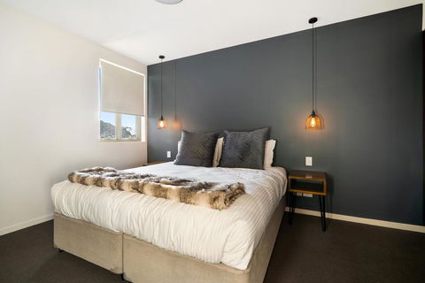 Luxury Spa Retreat With Ocean And Hinterland Views - Tourism Noosa 3