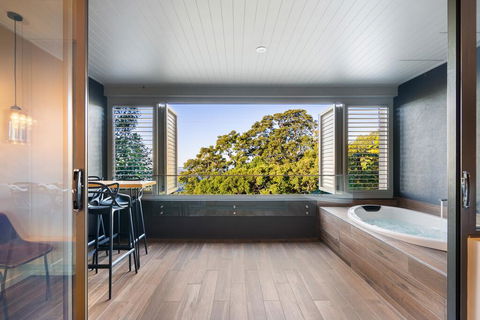 Luxury Spa Retreat With Ocean And Hinterland Views - Tourism Noosa 2