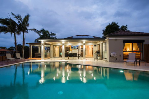 Luxury Waterfront Home - Tourism Noosa 0