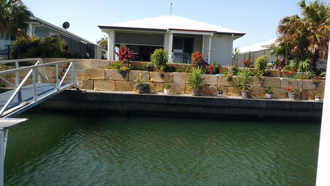 M & T's Waterfront Bed & Breakfast - Tourism Noosa 0