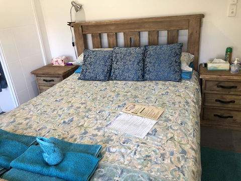 M & T's Waterfront Bed & Breakfast - Tourism Noosa 1