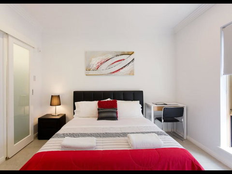 M5 Apartment In The Free Transit Zone West Perth - Tourism Noosa 0