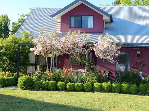 Magenta Cottage - Tourism Noosa 0