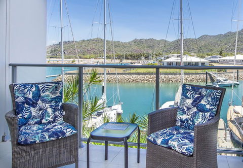 Magnetic Blue Waterfront Apartments - Tourism Noosa 1