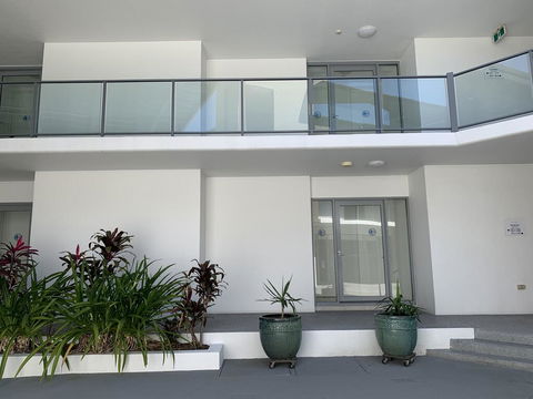 Magnetic Blue Waterfront Apartments - Tourism Noosa 2