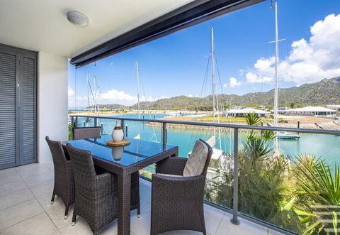Magnetic Blue Waterfront Apartments - Tourism Noosa 3