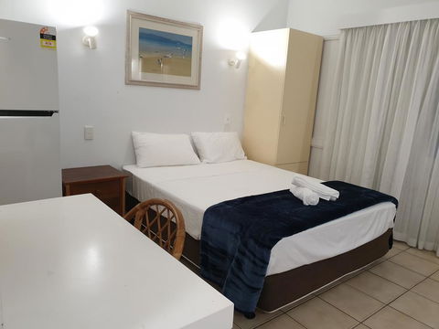 Magnetic Island Resort, Sleeps 3, Free WIFI - Tourism Noosa 2