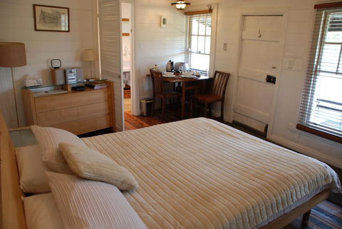 Mancuso Country Cottage Retreat - Tourism Noosa 3