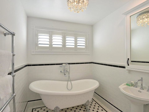 Margaret's Hamptons Cottage - Tourism Noosa 1