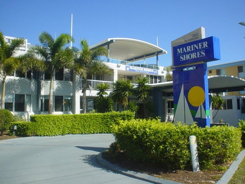 Mariner Shores Club - Tourism Noosa 0