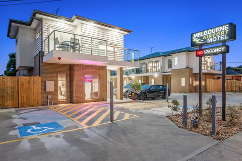 Melbourne Airport Motel - Tourism Noosa 0