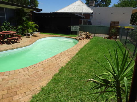 Memphis Motor Inn - Tourism Noosa 2