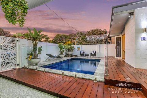 Miami Beachside Beach House - Tourism Noosa 0