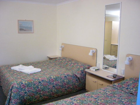 Mid Coast Motor Inn - Tourism Noosa 0