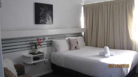 Mid Valley Motel - Tourism Noosa 0