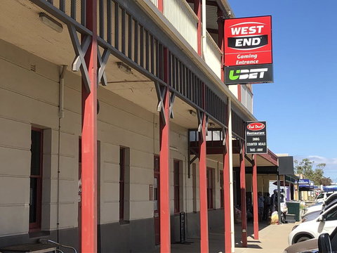 Minlaton Hotel - Tourism Noosa 2