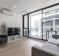 Modern  Bright 2BR Apt- Parking WIFI Pool  Gym - Tourism Noosa