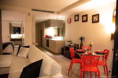 Modern, Clean, Luxury At The Right Price..... - Tourism Noosa 3