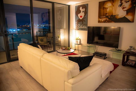 Modern, Clean, Luxury At The Right Price..... - Tourism Noosa 2