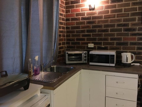 Motel Studio Room - Tourism Noosa 3