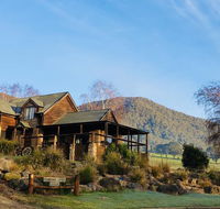 Mountain Grass Lodge 2 bedroom - Tourism Noosa