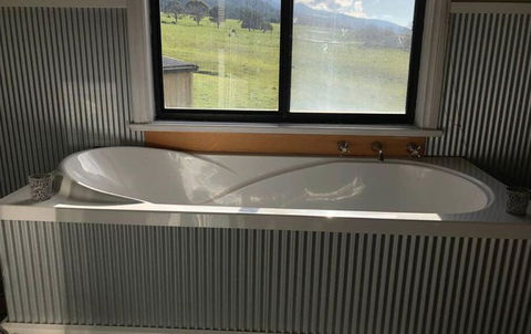 Mountain Grass Lodge (2 Bedroom) - Tourism Noosa 3