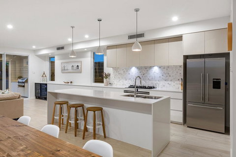 NAUTiLUS OCEAN BREEZE - Tourism Noosa 2