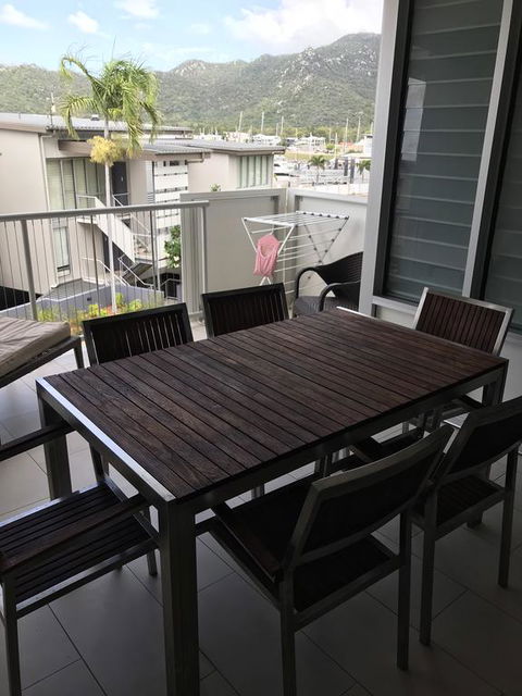Nelly Bay Getaway At 1 Bright Point - Tourism Noosa 3