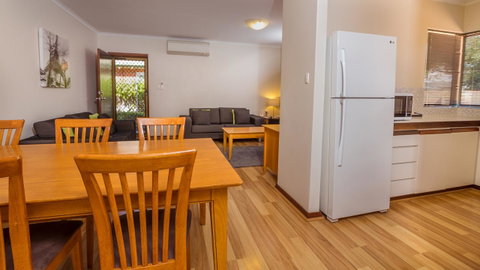 Dowler Apartments Subiaco - Tourism Noosa 22