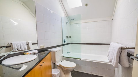 Dowler Apartments Subiaco - Tourism Noosa 11