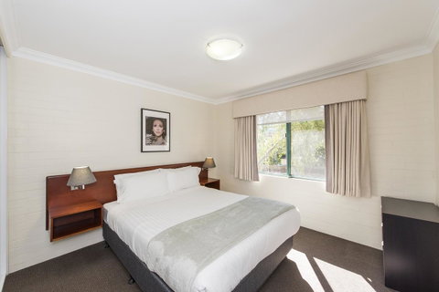 Subiaco Village 30 - Tourism Noosa 14