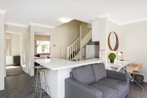 Subiaco Village 30 - Tourism Noosa 4