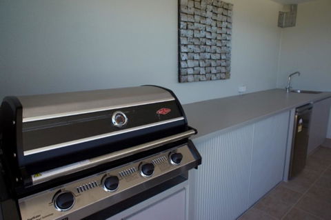 The Urban Beach House - Tourism Noosa 19