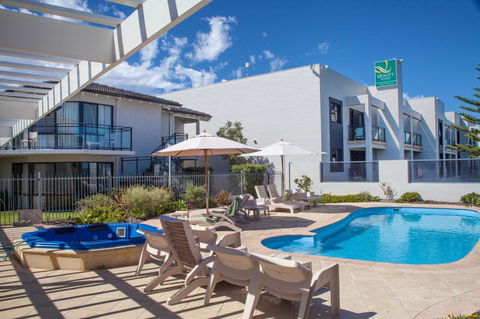 Quality Resort Sorrento Beach - Tourism Noosa 13
