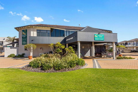 Quality Resort Sorrento Beach - Tourism Noosa 12