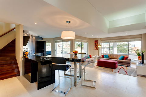 Cottesloe Contemporary Villa - Tourism Noosa 9