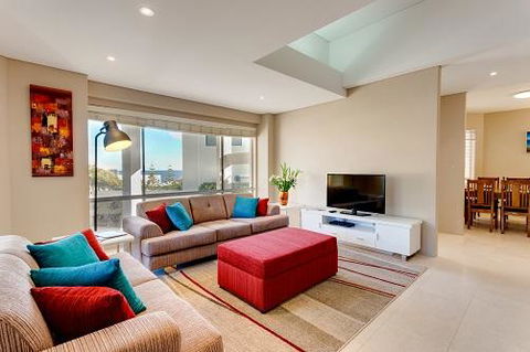 Cottesloe Contemporary Villa - Tourism Noosa 2