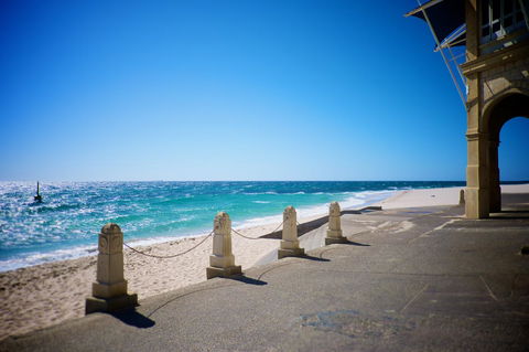 Cottesloe Artist's Beach Retreat - Tourism Noosa 6