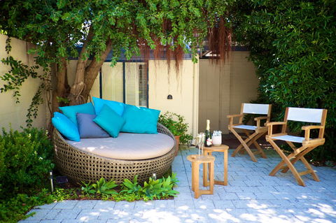 Cottesloe Artist's Beach Retreat - Tourism Noosa 1