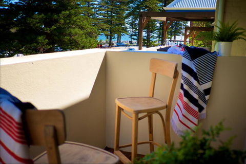 Cottesloe Artist's Beach Retreat - Tourism Noosa 14