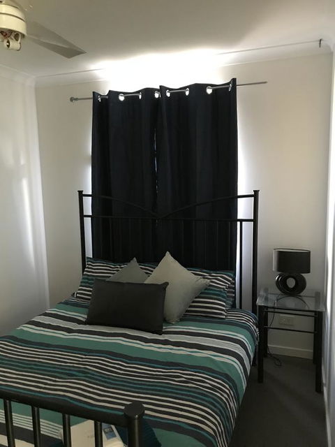 Blue Lake Family Retreat - Tourism Noosa 21